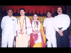 Shridhars' honoured by Kannada Abhivrudhi Balaga