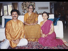 Shridhars' with their Guru Smt.Kalanidhi Narayanan