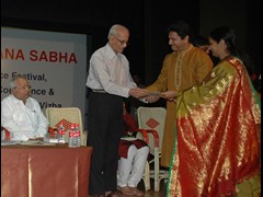 Receiving Senior Dancers Award from Natyarangam , Chennai 